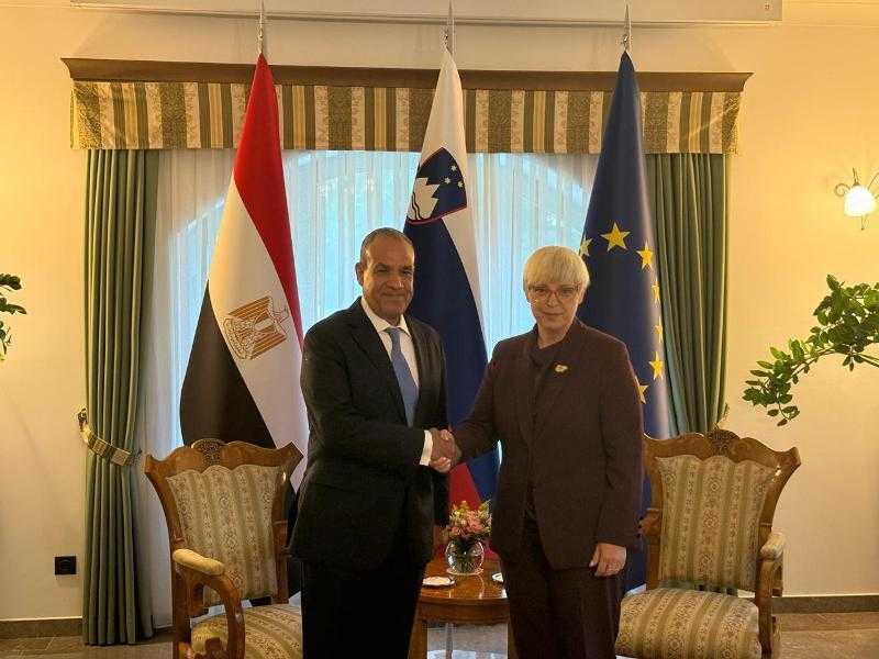 وزير الخارجية يدعو رئيسة سلوفينيا لحضور افتتاح المتحف المصري| صور
