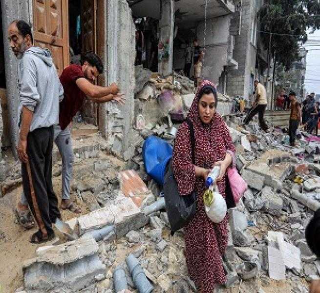 الدفاع المدني بغزة: القطاع تحت النار و85% من البنية التحتية مدمرة
