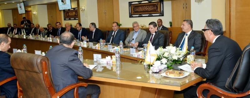 وزير التموين: إطلاق مبادرات لتخفيض أسعار زيوت الطعام بالتعاون مع شركات القطاع الخاص