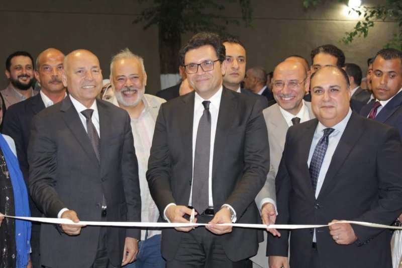 خط أحمر
