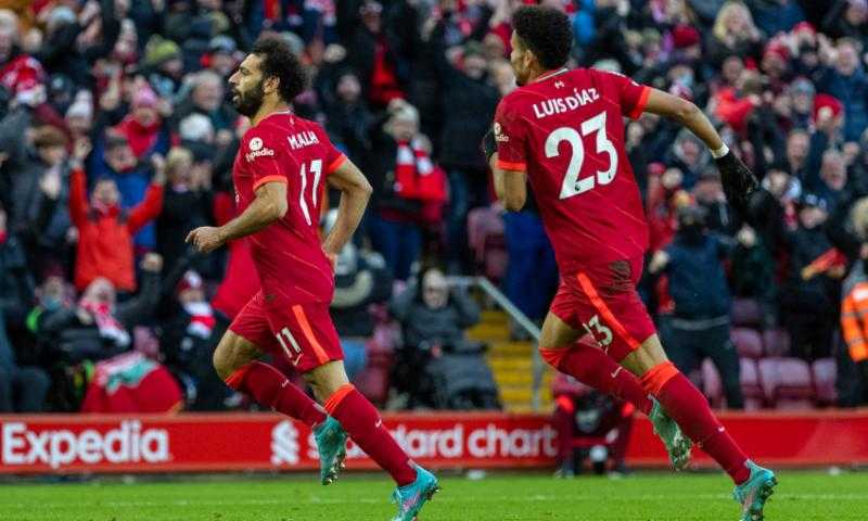 صلاح يرفض التقليل من نونيز ودياز بعد رحيلهما عن ليفربول
