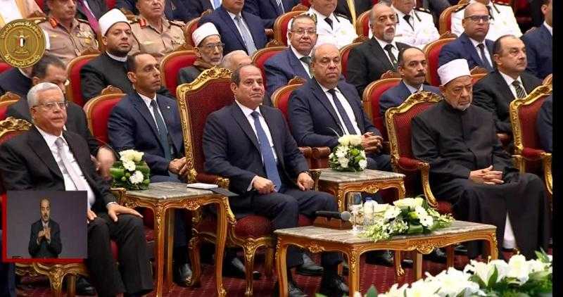 الرئيس السيسي: تحفيز مؤسسات الدولة على الانطلاق بقوة نحو منظومة القيم الأخلاقية الرفيعة