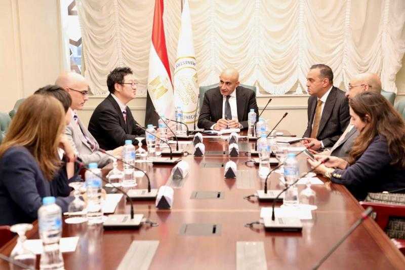 وزير التعليم و”سبريكس” اليابانية يستعرض إطلاق منصة ”كويرو” لتدريس ”البرمجة والذكاء الاصطناعي”