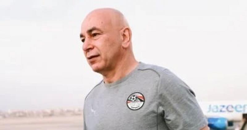 حسام حسن يحاضر لاعبي منتخب مصر قبل مباراة إثيوبيا