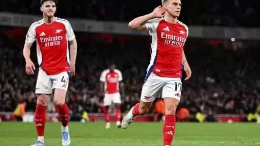 أرسنال يطالب جماهير الفريق بالتشجيع بشراسة في مواجهة برينتفورد