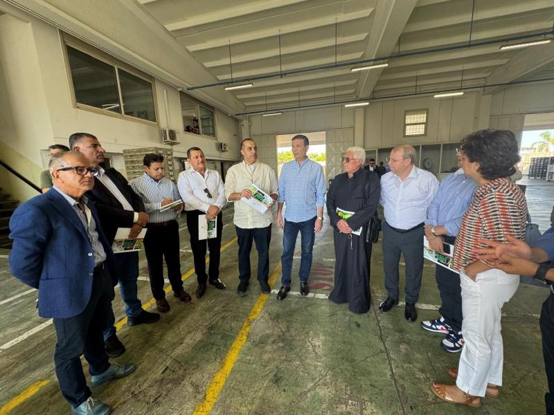 وزيرا الزراعة والشئون النيابية يتفقدان محطة تعاونية لإنتاج وتعبئة الخضراوات والفاكهة في إيطاليا