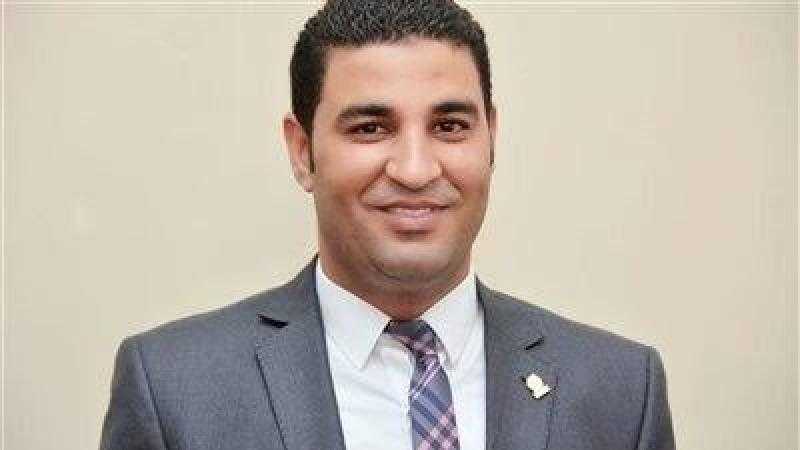 مصطفى ثابت: الإخوان تنظيم سرطاني تكشف عمالته يوماً بعد يوم