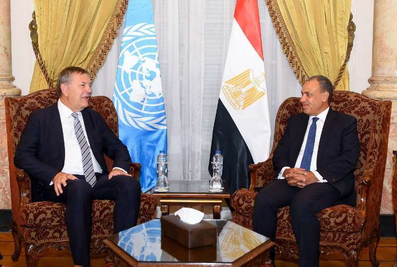 خط أحمر