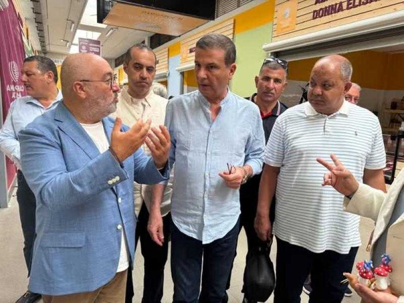 في ختام زيارتهما لإيطاليا..وزيرا الزراعة والشؤون النيابية يتفقدان تجربة السوق التعاوني في باري