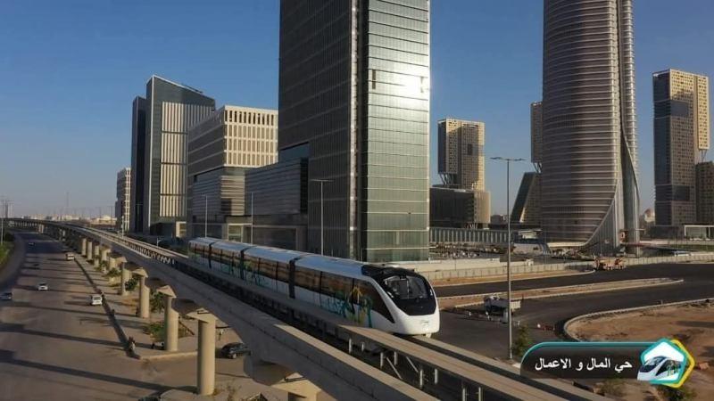 شاهد.. بدء التشغيل التجريبي لمونوريل شرق النيل بدون ركاب
