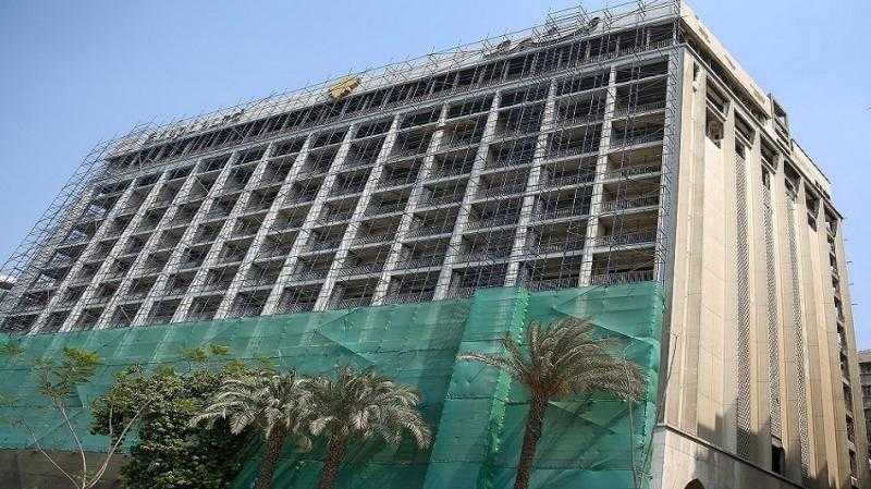 وزير قطاع الأعمال يتابع الموقف التنفيذي لتطوير فندق شبرد التاريخي