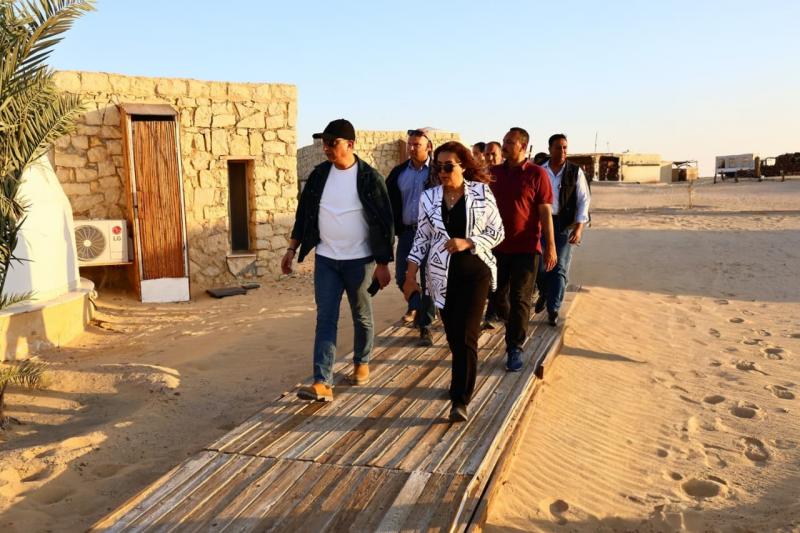 وزيرة التنمية المحلية ومحافظ الفيوم يتفقدان محمية وادي الريان| صور