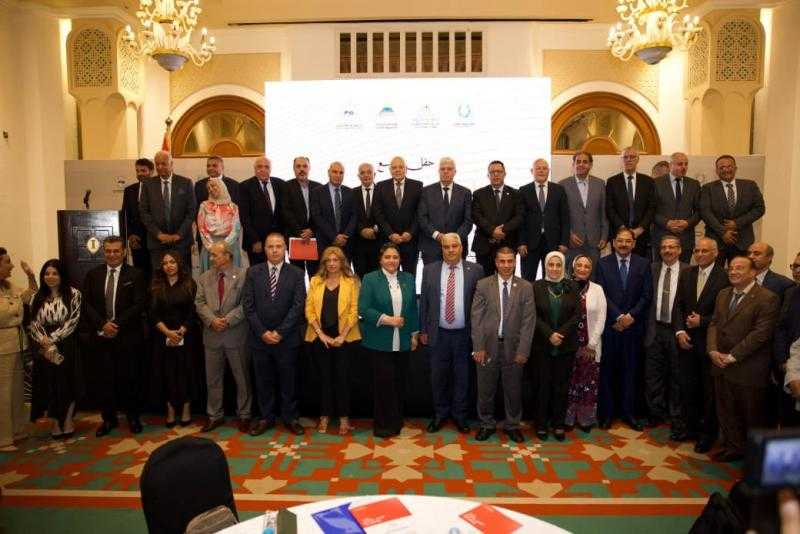 وزير التعليم العالي: بنك المعرفة أسهم في الارتقاء بتصنيف الجامعات المصرية| صور