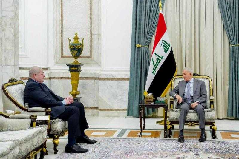 الرئيس العراقي يتسلم دعوة من الرئيس السيسي لحضور حفل افتتاح المتحف المصري الكبير