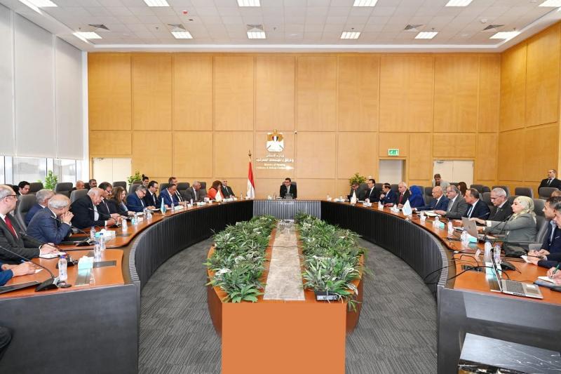 وزير الإسكان يترأس الاجتماع الأول للمجلس المصري للبناء الأخضر والمدن المستدامة عقب إعادة تشكلي