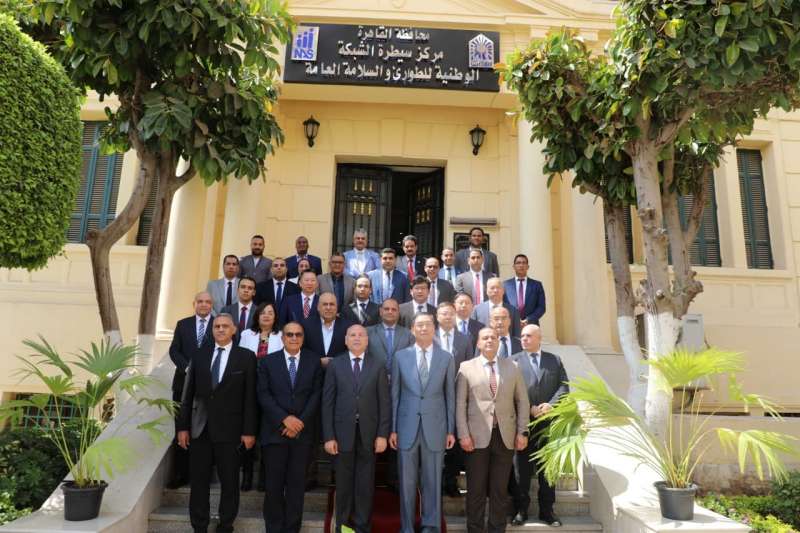خط أحمر