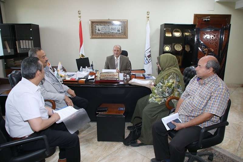 خط أحمر