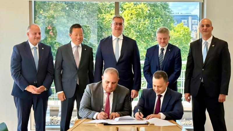 وزير البترول يشهد توقيع مذكرة تفاهم بين إيجاس و بي بي البريطانية لحفر خمس آبار جديدة للغاز بالبحر المتوسط