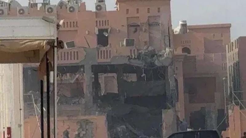 خط أحمر