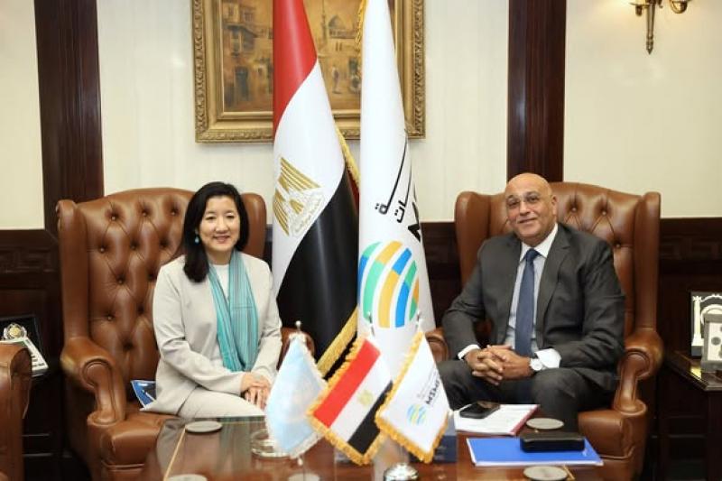 خط أحمر