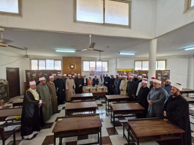 سكك حديد مصر تنظم ندوة توعية بمشاركة الأئمة لمواجهة السلوكيات الخاطئة | صور