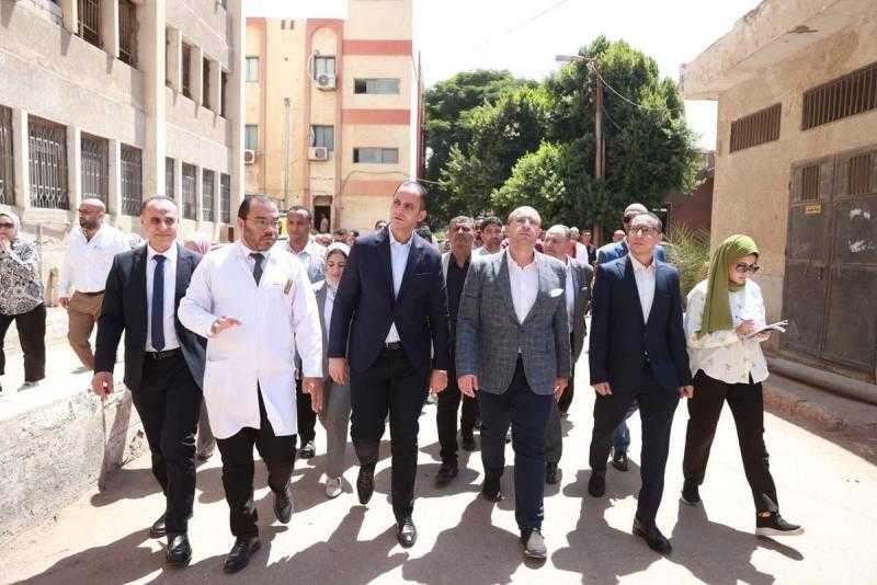 نائب وزير الصحة يتفقد المنشآت الصحية ببني سويف لتعزيز جودة الخدمات
