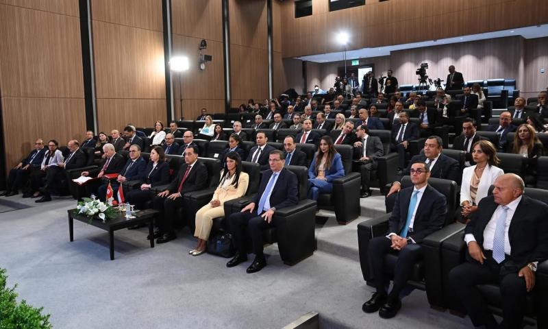 رئيس اتحاد الغرف التجارية: علينا أن نعمل بأسرع ما يمكن على توفير حرية انتقال رجال الأعمال ورؤوس الأموال والسلع والخدمات وإنشاء الشركات ومنح الأفضلية للشركات التونسية والمصرية في مختلف المجالات