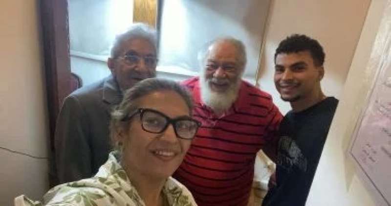 خط أحمر