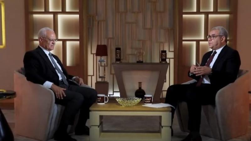 خط أحمر