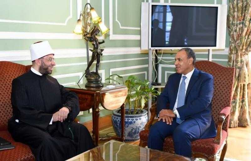 وزير الخارجية يستقبل وزير الأوقاف