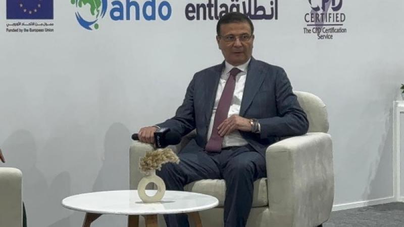 خط أحمر