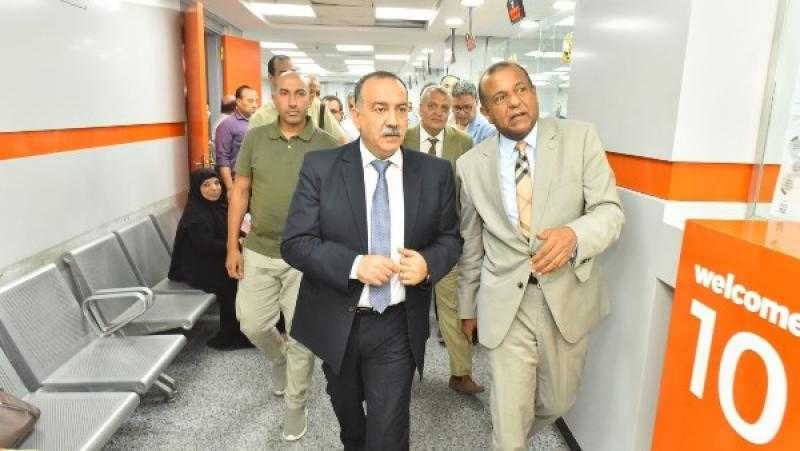 نقلة نوعية لدعم الاستثمار.. محافظ أسيوط: مركز الخدمات المميز يجسد توجه الدولة نحو التحول الرقمي