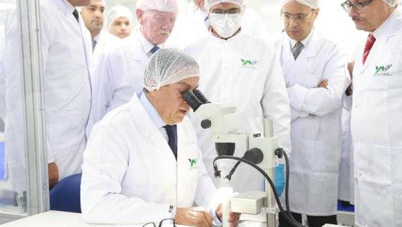 وزير الصحة يشهد التشغيل التجريبي لخط إنتاج فلاتر الغسيل الكلوي