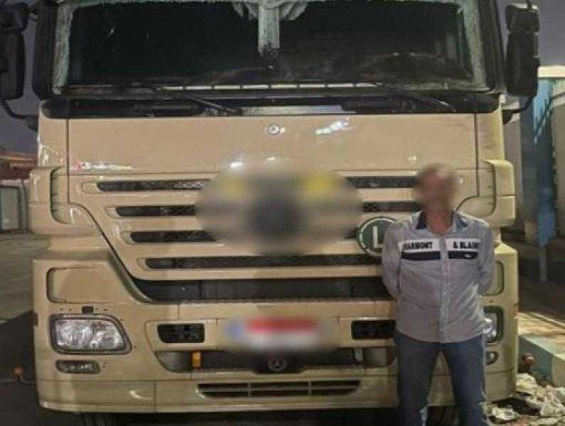 القبض على سائق تريلا لاتهامه بالسير عكس الاتجاه في بورسعيد