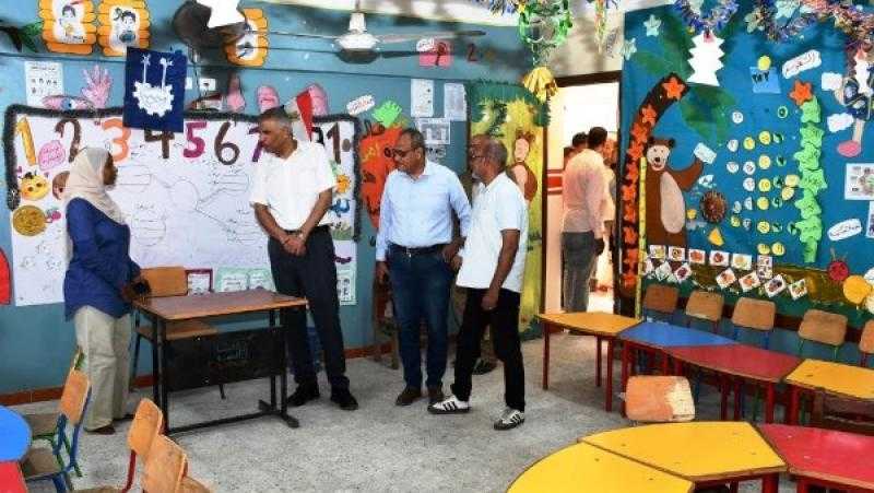 محافظ أسوان يتفقد مدارس كوم أمبو لمتابعة الجاهزية التعليمية قبل انطلاق العام الدراسي الجديد
