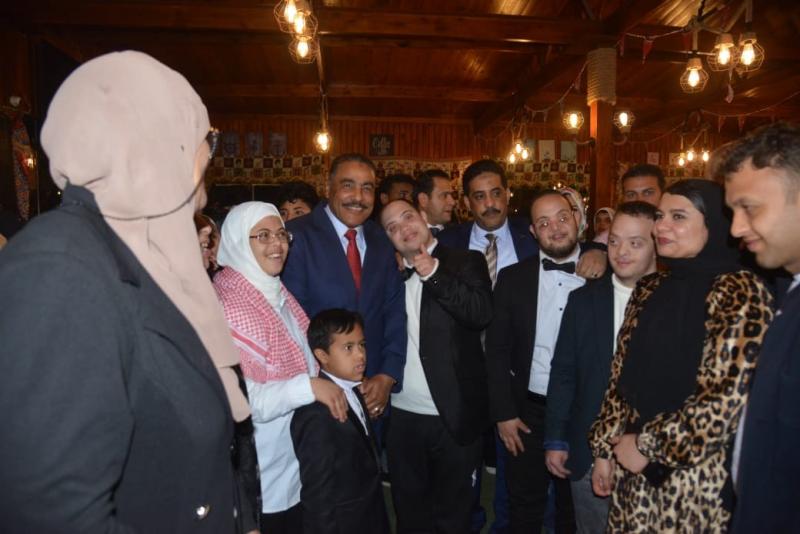 محافظ مطروح يشيد بالمشاركة المجتمعية في تنظيم رحلة عمرة للأطفال من ذوي الهمم