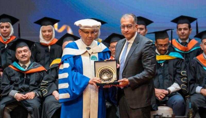 بنك ناصر الاجتماعي يشارك في احتفالية تخرج طلاب مدينة زويل للعلوم والتكنولوجيا