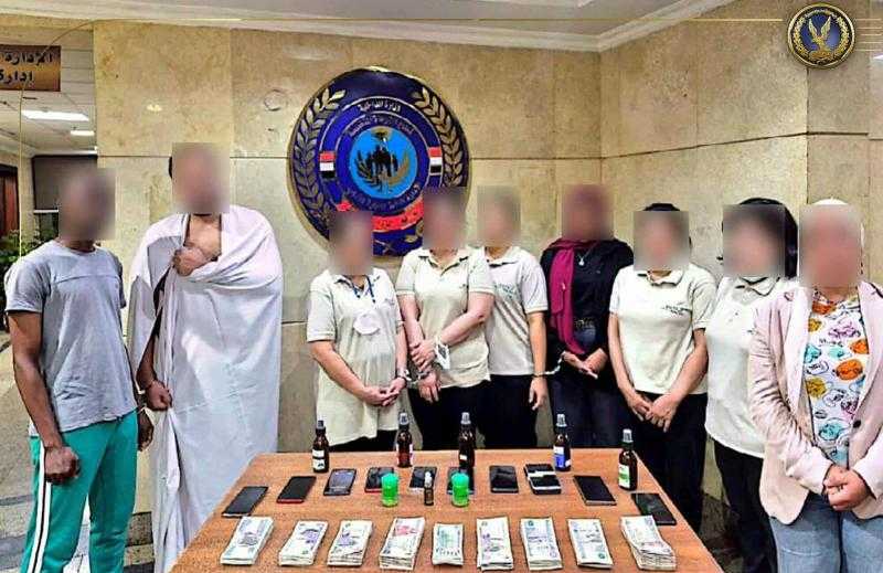 ضبط 8 أشخاص داخل نادي صحي لممارسة أعمال منافية للآداب بالمعادي