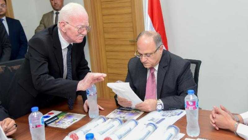 رئيس هيئة الدواء: ملتزمون بدعم الاستثمار المحلي في المستلزمات الطبية