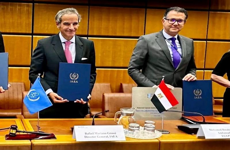 اتفاقية لاعتماد المعهد القومي للأورام مركزا مرجعيا ضمن برنامج أشعة الأمل| صور