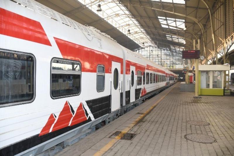 ابدأ عامك الدراسي بتوفير كبير.. السكة الحديد تمنح الطلاب تخفيض 81% على الاشتراكات|صور