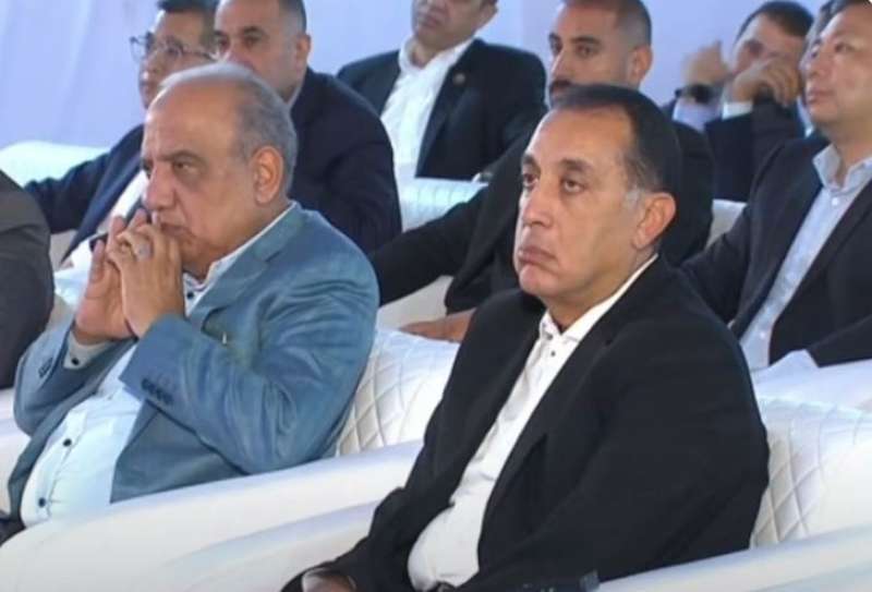 خط أحمر