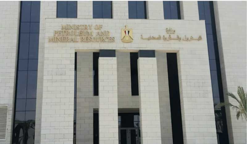 اتفاقيات جديدة في قطاع البترول باستثمارات 121 مليون دولار.. تفاصيل