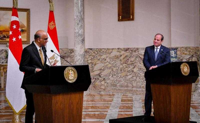 رئيس سنغافورة يوجه الدعوة للرئيس السيسي لزيارة بلاده بالتزامن مع الاحتفال بالذكرى الستين لتأسيس العلاقات