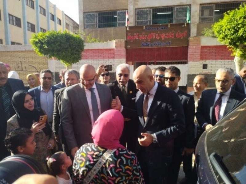 خط أحمر