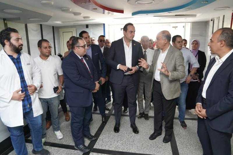 رئيس الرعاية الصحية ومحافظ المنيا يتفقدان مركز أورام المنيا