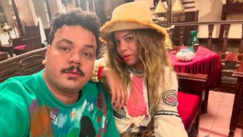 دايمًا سوا.. مصطفى غريب يهنئ دنيا سامي بعيد ميلادها