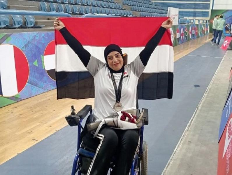 خط أحمر