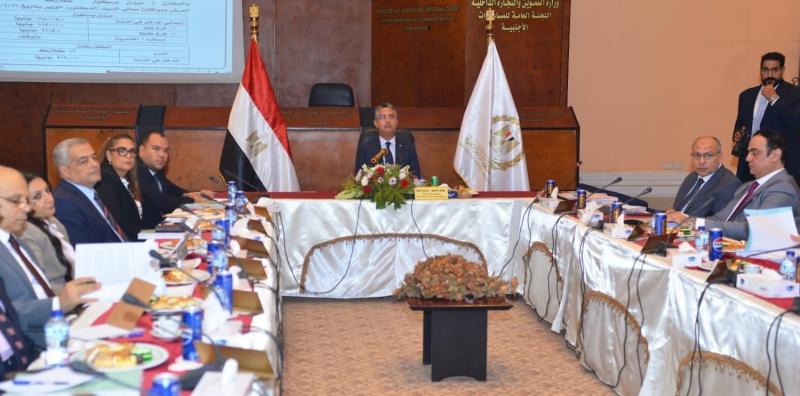 وزير التموين يترأس اجتماع مجلس إدارة اللجنة العامة للمساعدات الأجنبية ويؤكد على دور اللجنة في تعزيز الشراكة مع القطاع الخاص