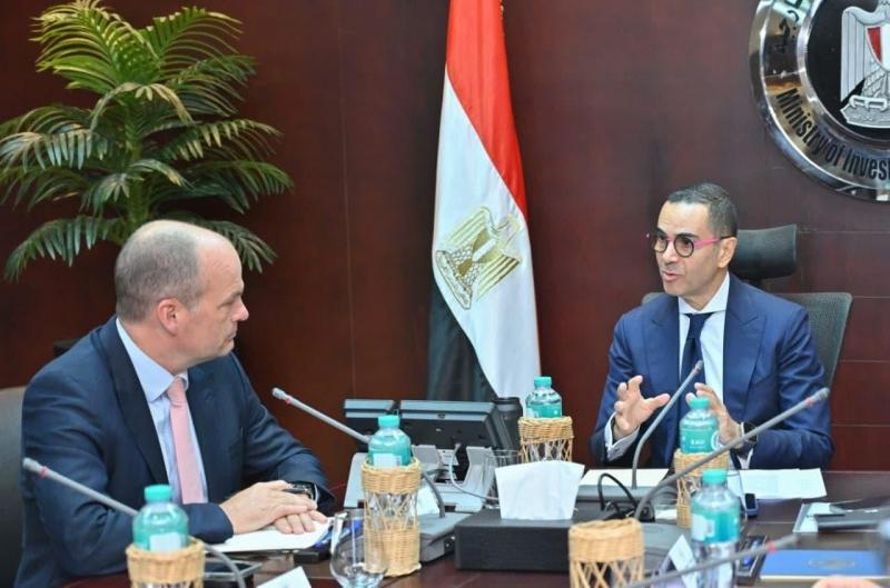 وزير الاستثمار: إطلاق السياسة التجارية الوطنية لأول مرة لتكون التوجه الاستراتيجي للتجارة على الصعيدين المحلي والدولي